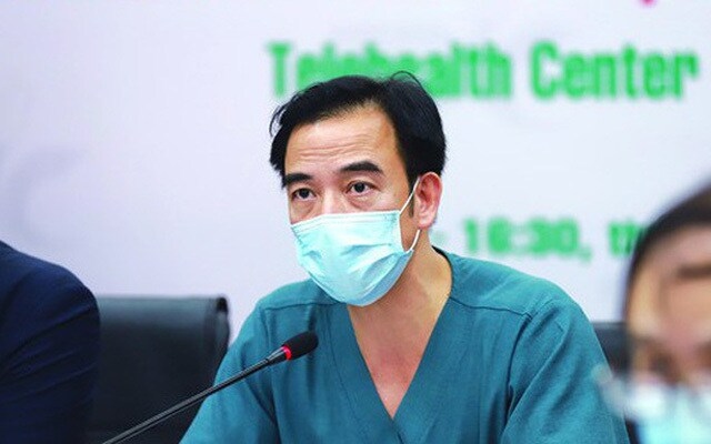 Bác sĩ Nguyễn Quang Tuấn, đã đành, ông là một chuyên gia giỏi!